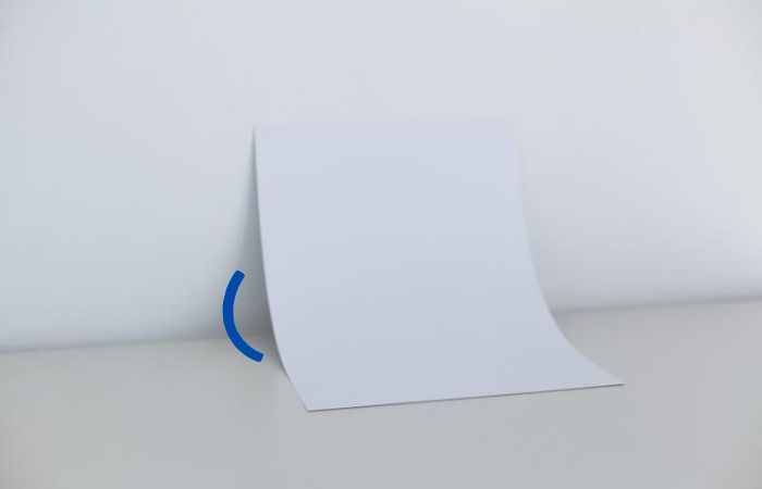 Set blanco con cartulina para foto de producto